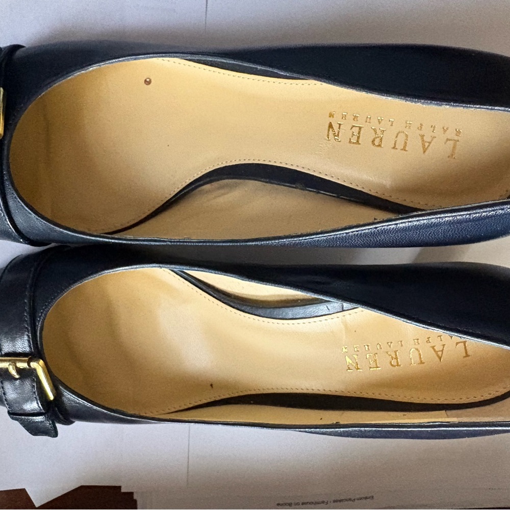 Lauren Ralph Lauren Navy Leather Shoes with heel & gold buckle - Picture 3 of 8